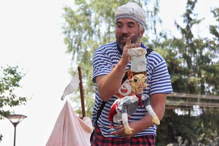 Před oponou